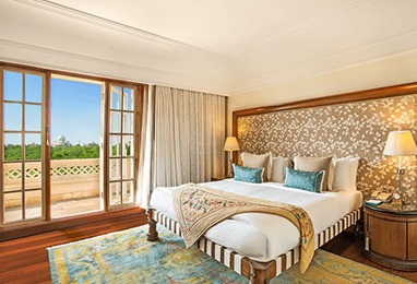 Deluxe Suite with Balcony at 5 Star Luxury Hotel in Agra The Oberoi Amarvilas