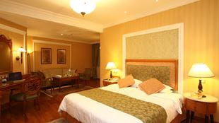 Standard Rooms at 5 Star Hotel in Madina, The Oberoi Madina