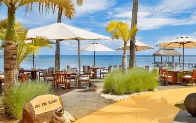 On the Rocks at The Oberoi Beach Resort Mauritius